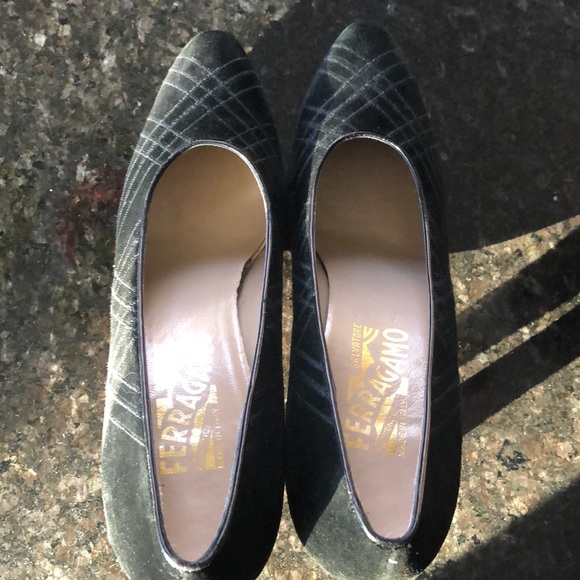 Ferragamo shoes - Picture 4 of 6